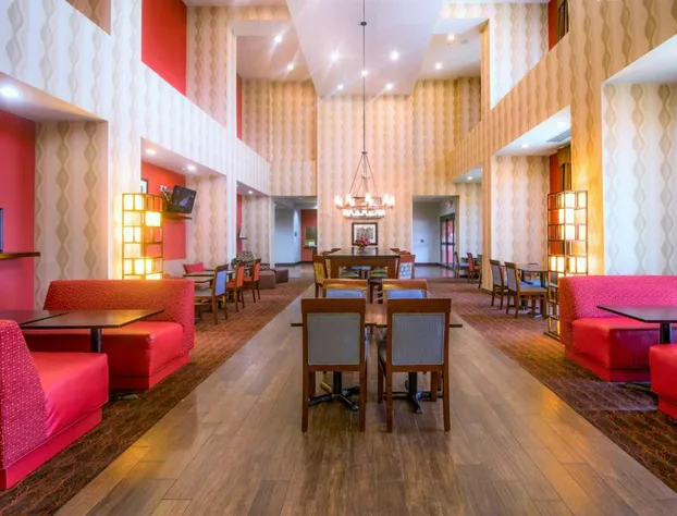 Hampton Inn & Suites Bastrop hotel detail image 3