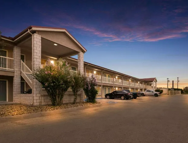 Quality Inn Sonora TX hotel detail image 3