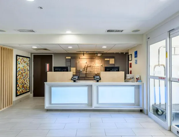 Holiday Inn Express Hotel & Suites Bastrop by IHG hotel detail image 2