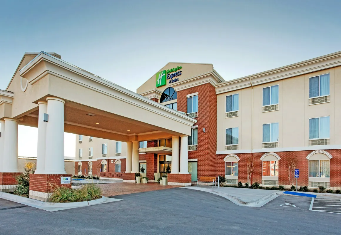Holiday Inn Express Hotel & Suites Ozona by IHG hotel hero