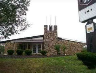 Knights Inn Somerset hotel detail image 1