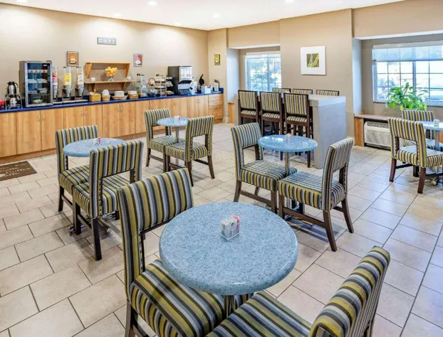 Microtel Inn & Suites by Wyndham Johnstown hotel detail image 1