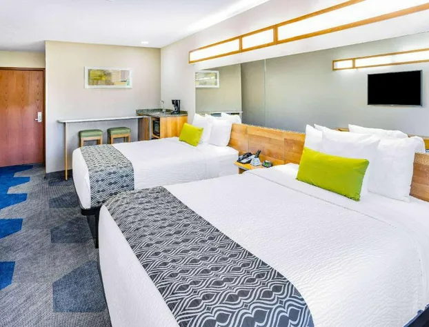 Microtel Inn & Suites by Wyndham Johnstown hotel detail image 4