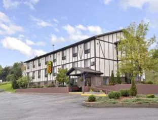 Super 8 by Wyndham Norwich hotel detail image 1