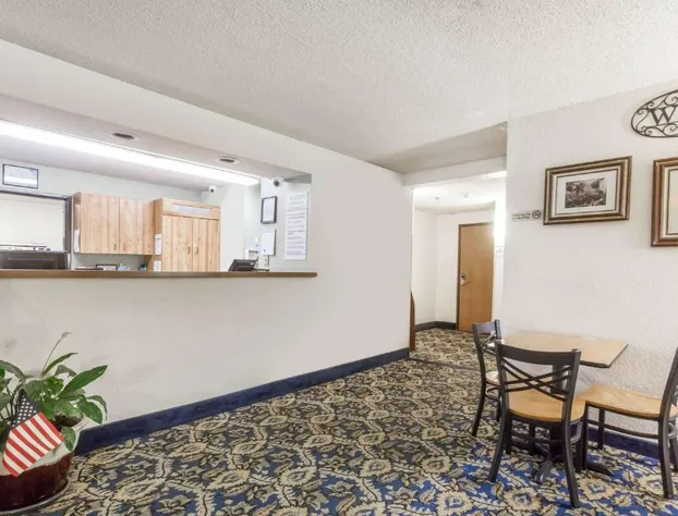 Super 8 by Wyndham Norwich hotel detail image 2