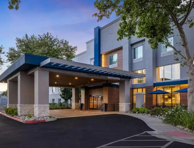 Hampton Inn & Suites Yuba City hotel detail image 2