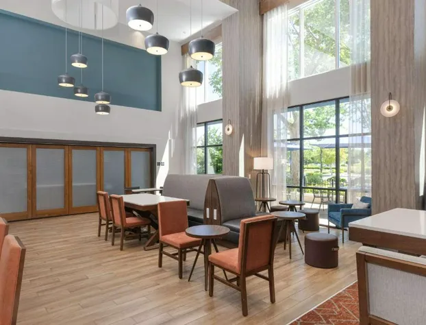 Hampton Inn & Suites Yuba City hotel detail image 4