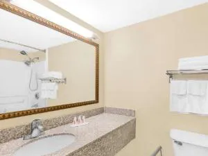 Travelodge by Wyndham Lima OH hotel detail image 2