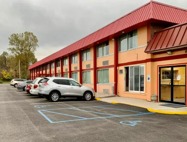 Red Carpet Inn & Suites Lima hotel detail image 4