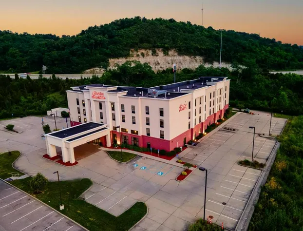 Hampton Inn & Suites Wilder hotel detail image 3