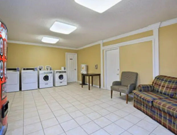 Days Inn by Wyndham Natchitoches hotel detail image 2