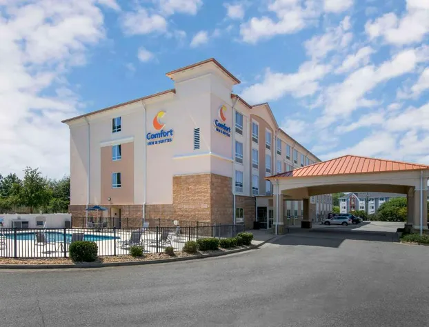 Comfort Inn & Suites hotel detail image 2