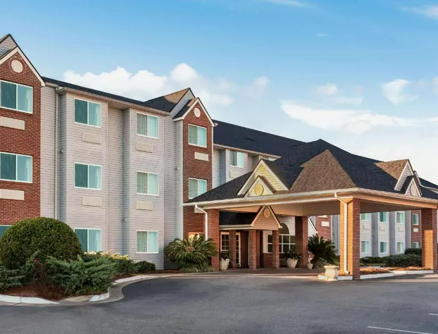 Microtel Inn & Suites by Wyndham Tifton hotel detail image 1