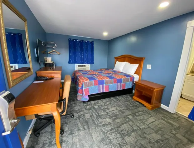 Royal Inn Claremont hotel detail image 3