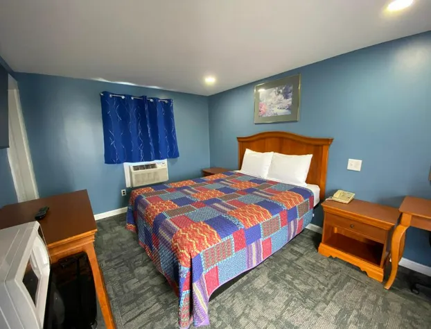 Royal Inn Claremont hotel detail image 4