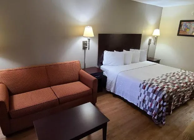 Red Roof Inn Tifton hotel detail image 1
