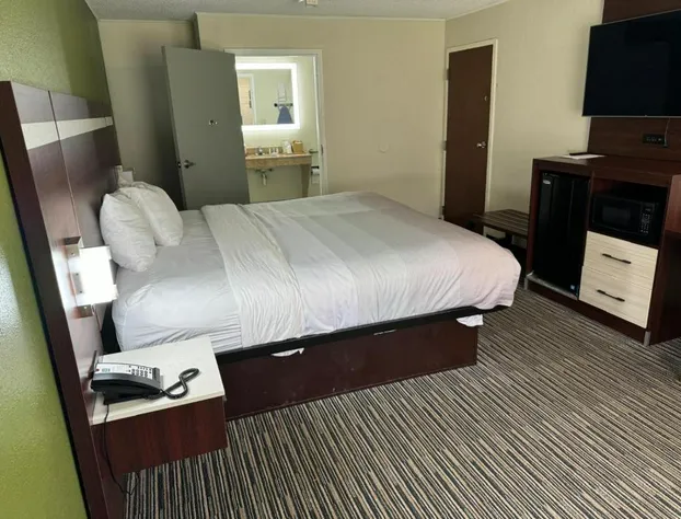 Quality Inn Tifton hotel detail image 4