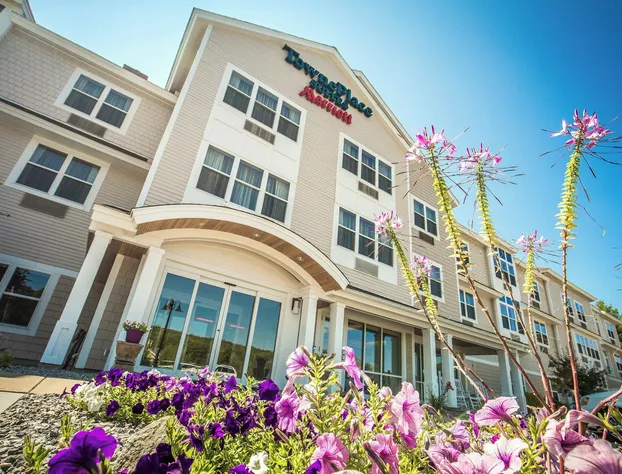 TownePlace Suites by Marriott Gilford hotel detail image 2