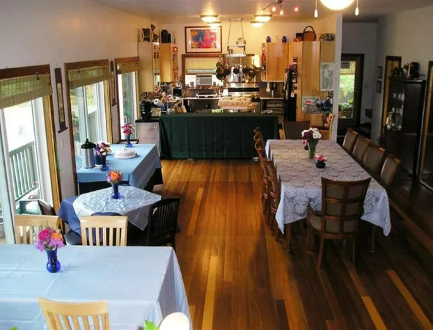 Coppertoppe Inn and Retreat Center hotel detail image 4