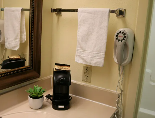 Super 8 by Wyndham Dublin hotel detail image 4