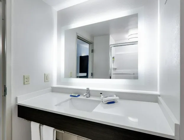 Holiday Inn Express & Suites Dublin by IHG hotel detail image 4