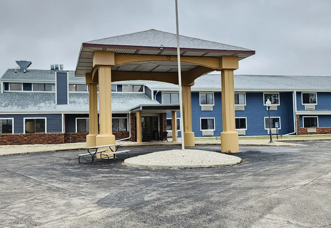 Days Inn by Wyndham Sheboygan / The Falls hotel hero