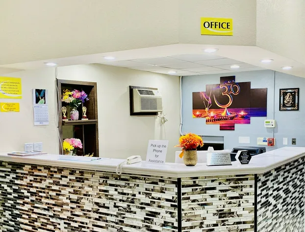 Super 8 by Wyndham Winona MN hotel detail image 1