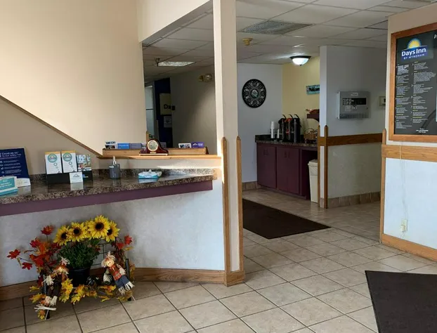 Days Inn by Wyndham Hinckley hotel detail image 3