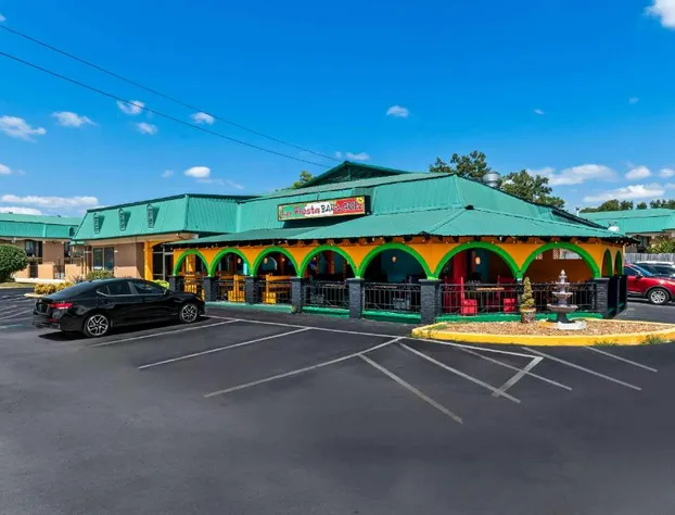 Quality Inn Tullahoma hotel detail image 3