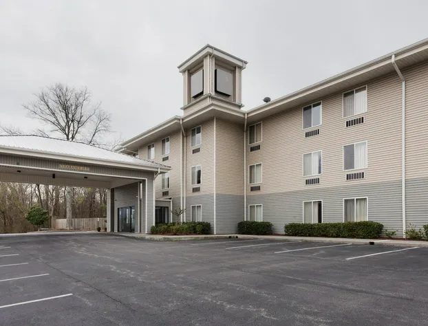 Red Roof Inn Etowah - Athens, TN hotel detail image 4