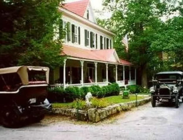 Edgeworth Inn hotel detail image 2