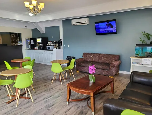 Super 8 by Wyndham Duncan hotel detail image 3