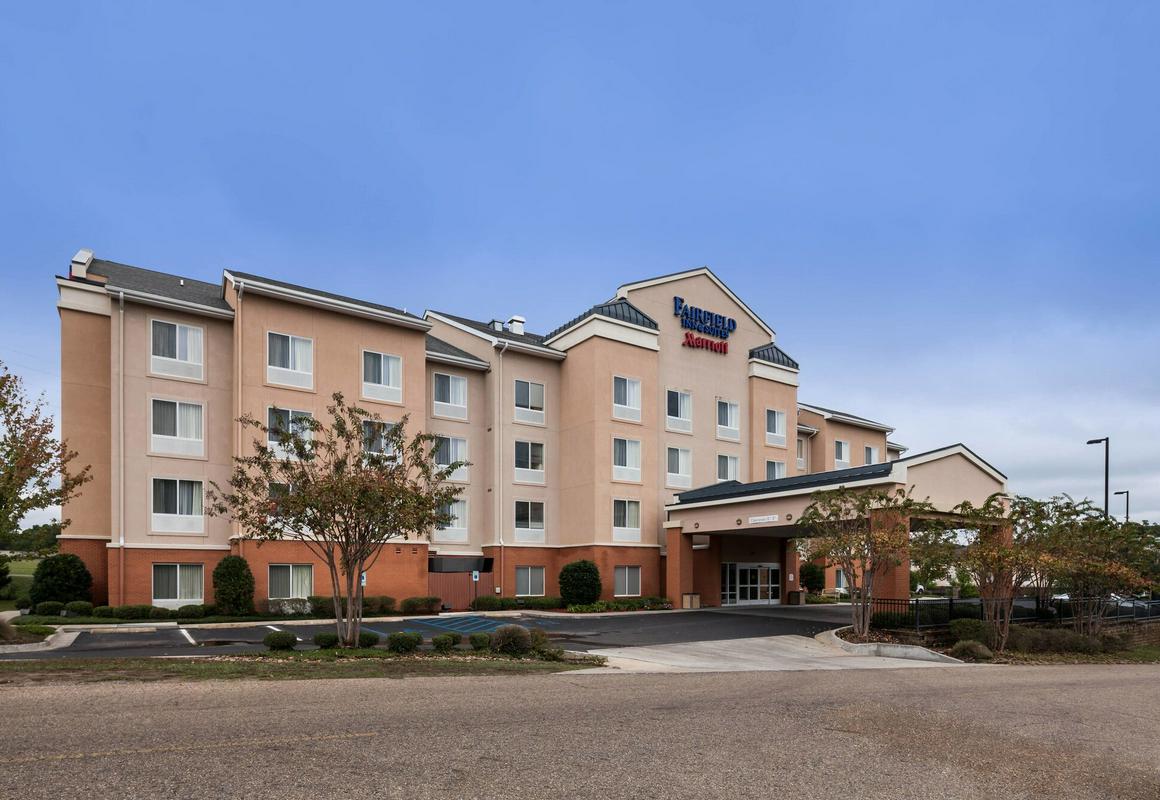 Fairfield Inn & Suites Ruston hotel hero