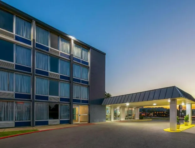 Days Inn by Wyndham Cambridge hotel detail image 3