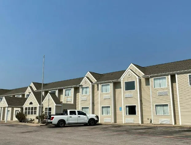 Microtel Inn & Suites by Wyndham Ardmore hotel detail image 2