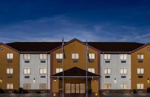 Quality Inn & Suites McAlester on Hwy 69 hotel detail image 4