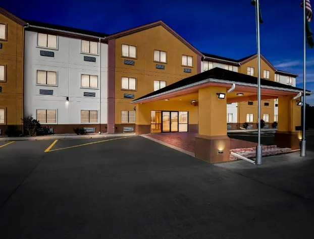 Quality Inn & Suites McAlester on Hwy 69 hotel detail image 3