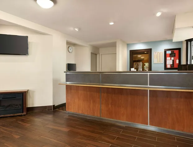 Super 8 by Wyndham Findlay hotel detail image 2