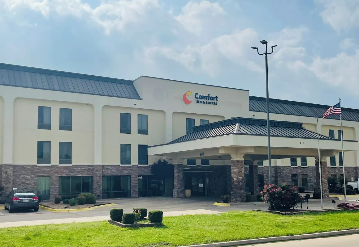 Ardmore Inn & Suites hotel hero