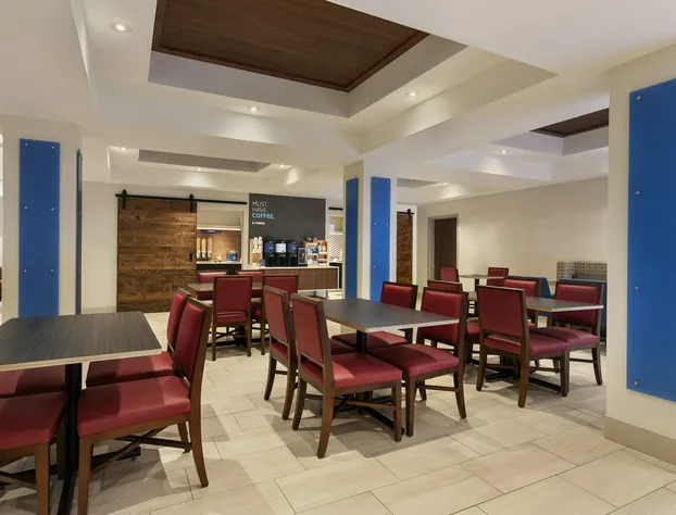 Holiday Inn Express Hotel & Suites Durant by IHG hotel detail image 4