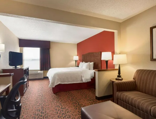 Hampton Inn Shawnee hotel detail image 4