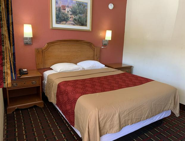 Budget Inn Madill hotel detail image 3