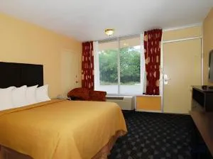 Quality Inn Ada near University hotel detail image 1