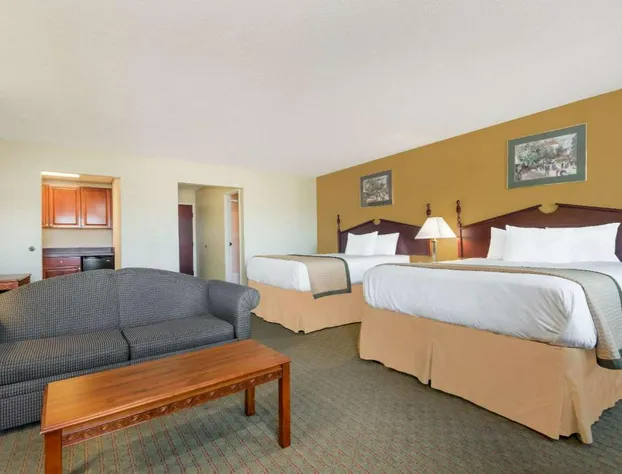 Days Inn by Wyndham Norton hotel detail image 3