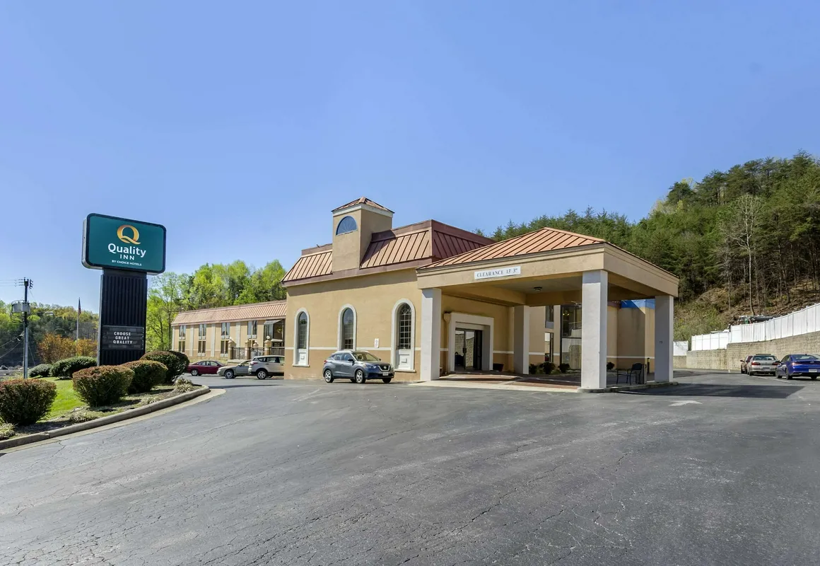 Quality Inn near Martinsville Speedway hotel hero