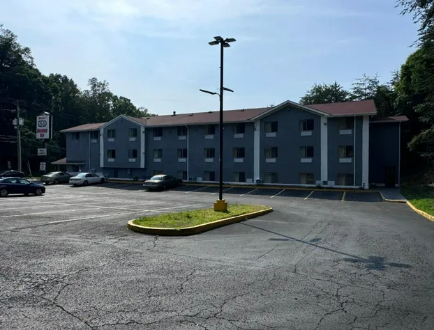 Raceway Inn hotel detail image 1