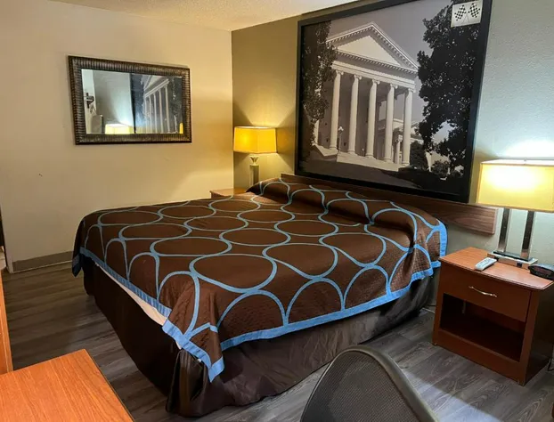 Raceway Inn hotel detail image 4