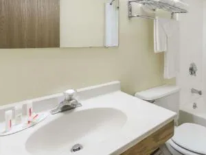 Super 8 by Wyndham Danville VA hotel detail image 3