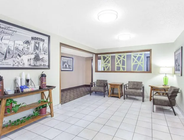 Super 8 by Wyndham Norton VA hotel detail image 3