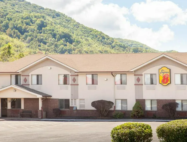 Super 8 by Wyndham Norton VA hotel detail image 2